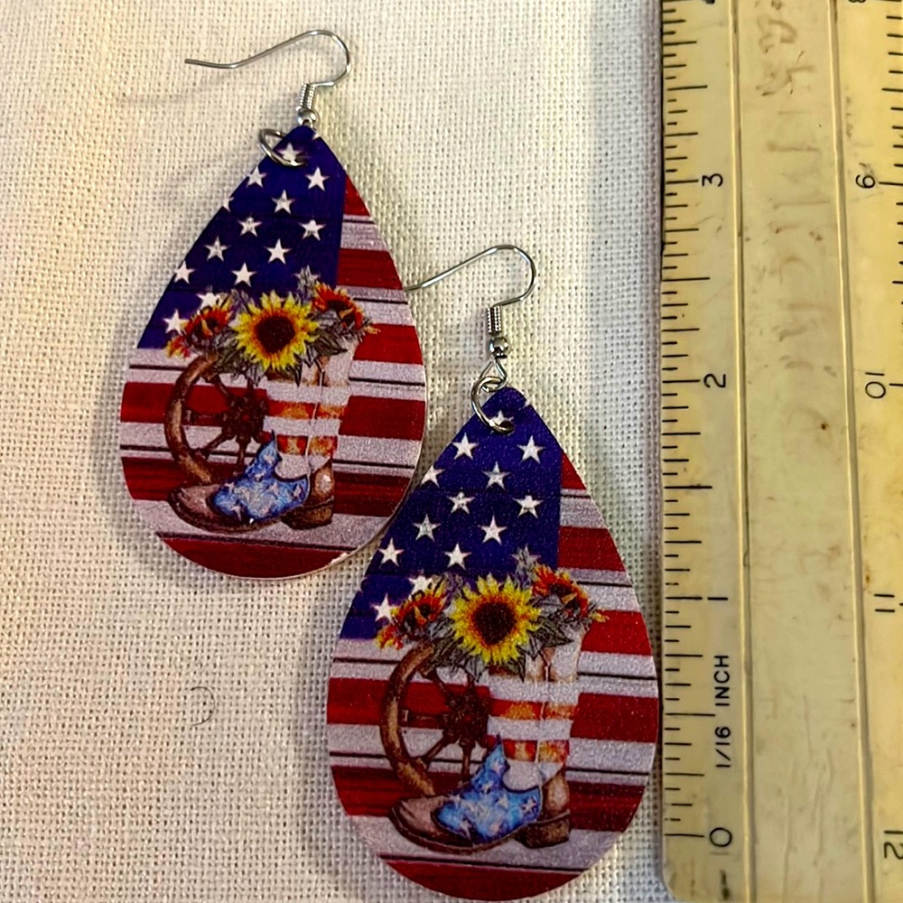 Patriotic Pleather Printed Earrings.